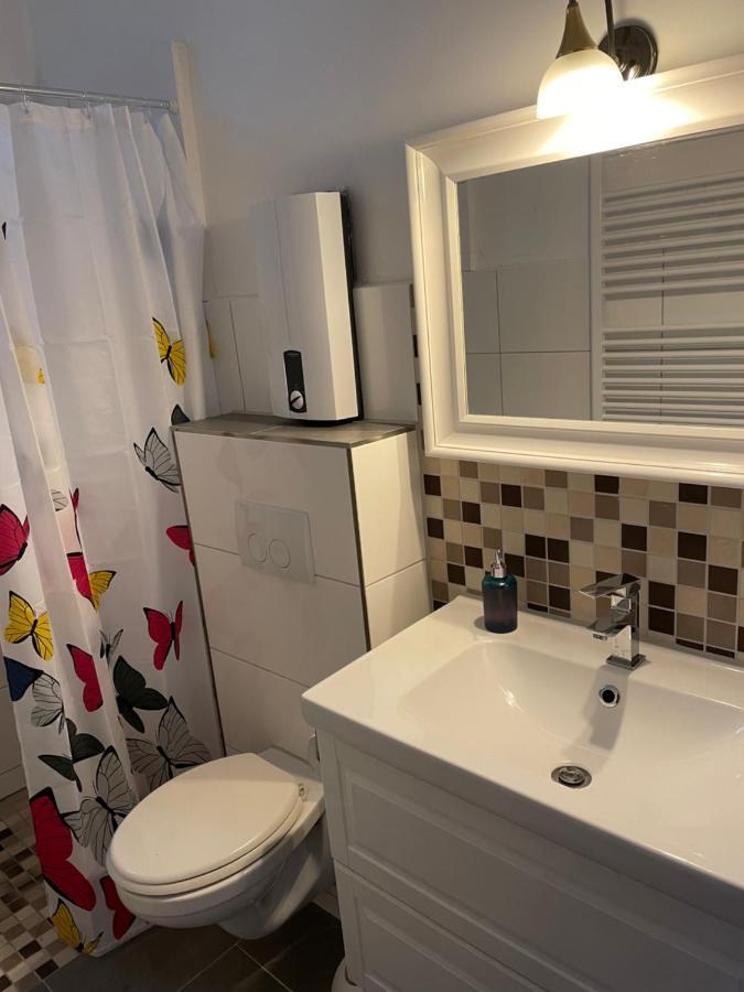 Apartmán Buedchen Am Rathaus-Parkplatz-Bett Und Schlafcouch-Eg-Netflix- Oberhausen  Exteriér fotografie